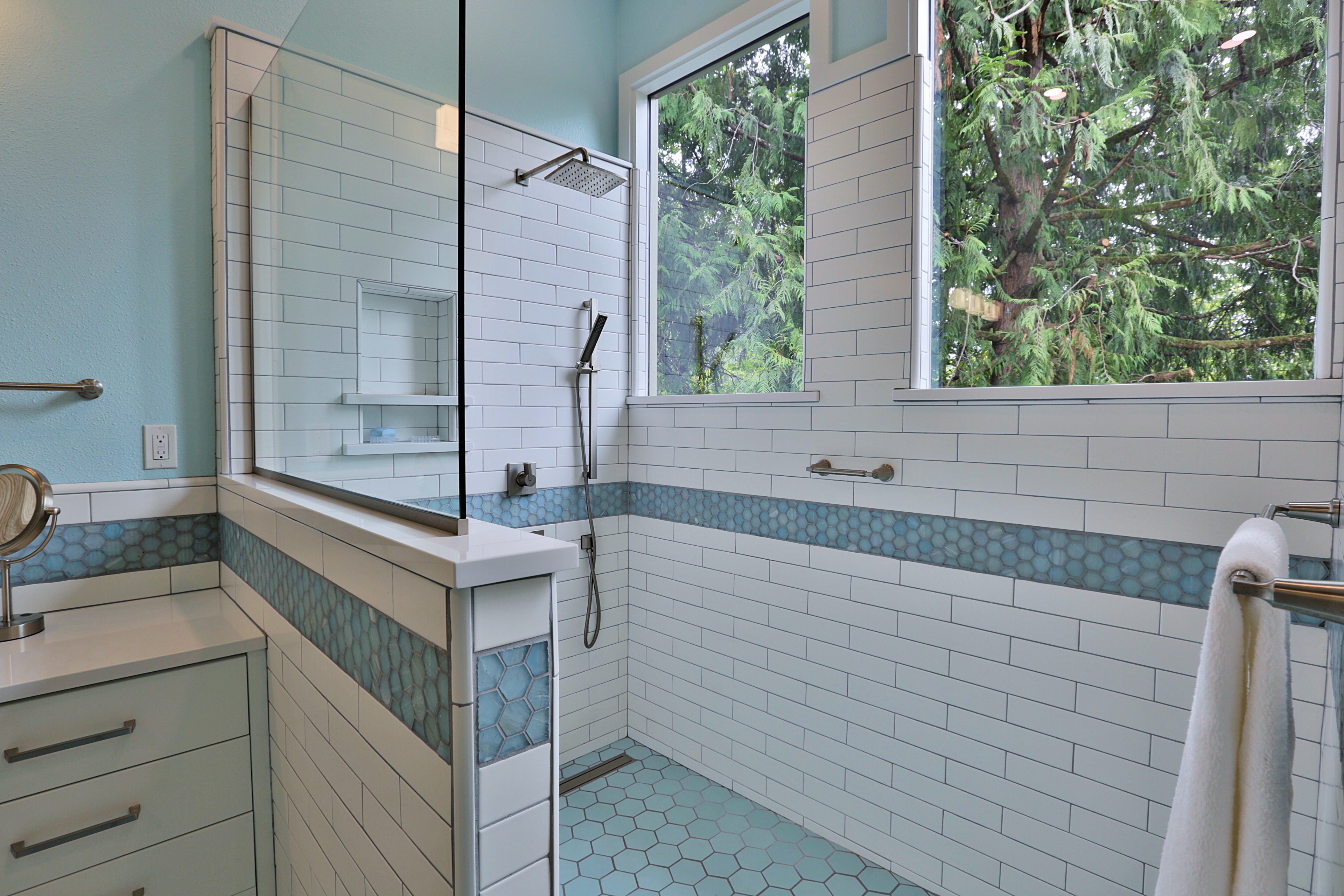 Canyon Drive Bathroom Remodel — Bathroom remodel in Portland, OR (photo 2)